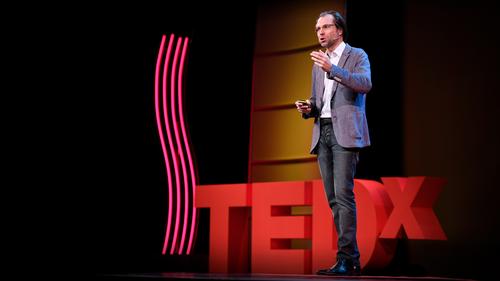 Thumbnail for the embedded element "Alexander Wagner: What really motivates people to be honest in business"