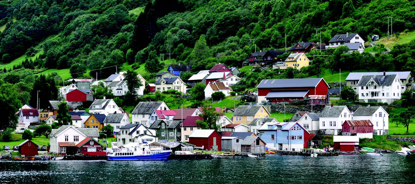 A picture containing water, outdoor, boat, river Description automatically generated