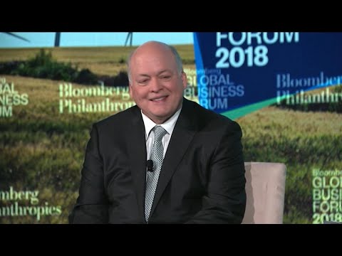 Thumbnail for the embedded element "Ford CEO Hackett: Tech is Key to Global Growth"