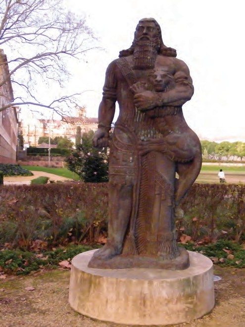 A statue of a person Description automatically generated with medium confidence