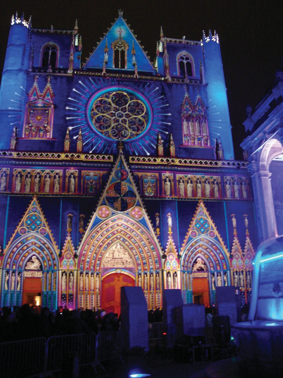 Cathédrale St Jean illuminée